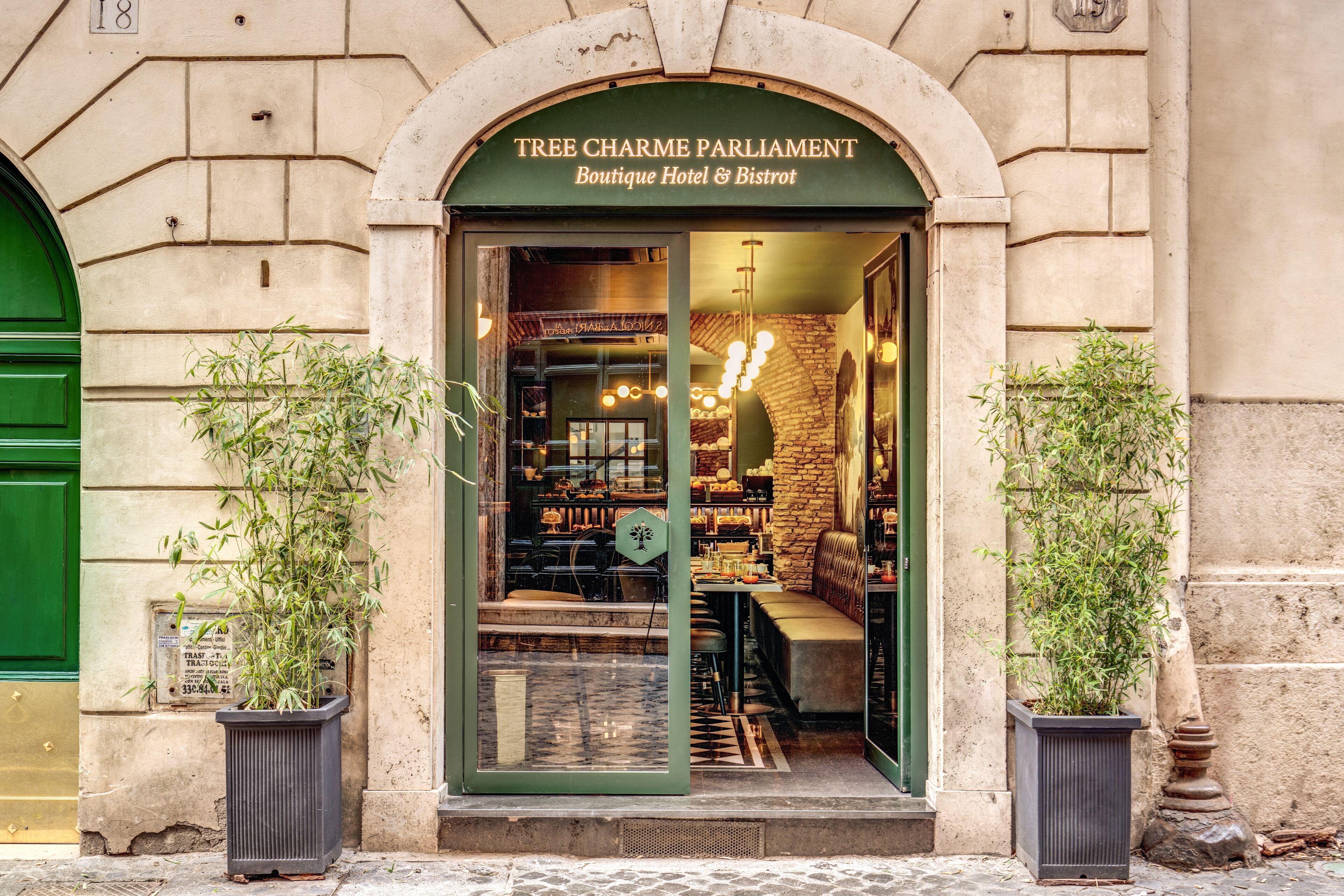 Tree Charme Parliament Boutique Hotel — Photos 1